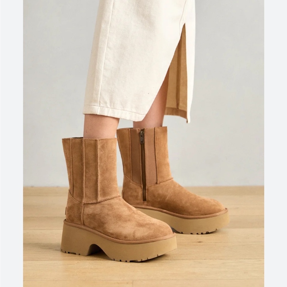 Ugg classic seam new heights platform ankle boots 10 NEW